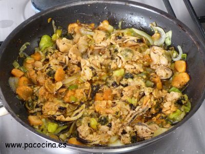 Merluza rellena en salsa de mejillones salsa Merluza rellena en salsa de mejillones salsa
