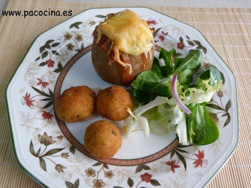 Patatas rellenas de arroz