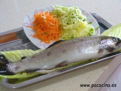 Trucha rellena de jamón en cama de verduras ingredientes