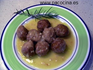 Albóndigas en salsa