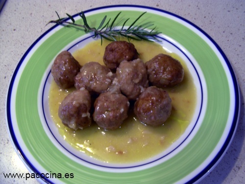 Alboóndigas en salsa Albóndigas en salsa