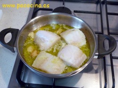 Bacalao en salsa de marisco