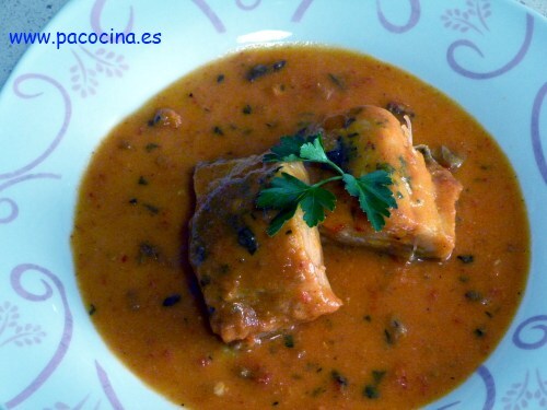 Bacalao en salsa de mariscos Bacalao en salsa de mariscos