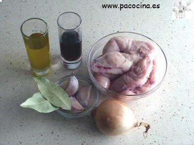 Huevas en escabeche ingredientes