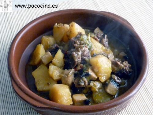 Patatas con verduras y carne