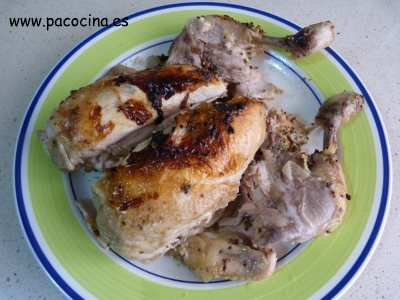 Pollo a la mostaza, asado al estilo francés trinchar