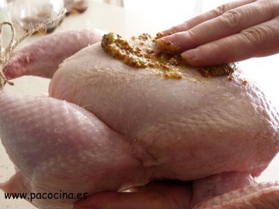 Pollo a la mostaza, asado al estilo francés untar