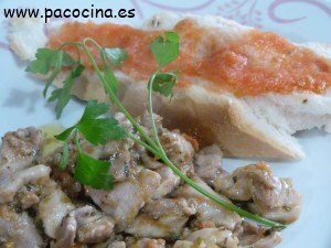 Tosta de pollo al curry Tosta de pollo al curry